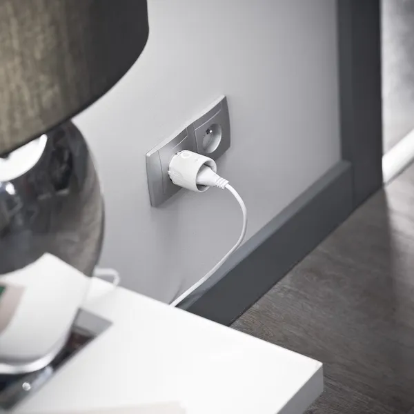 Somfy ON/OFF Plug io F-Type kasutuses