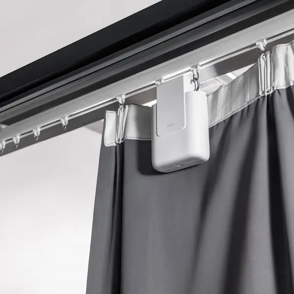 Aqara Curtain Driver E1 Track nutikas kardinamootor CM-M01-T kardinapuule paigaldatuna